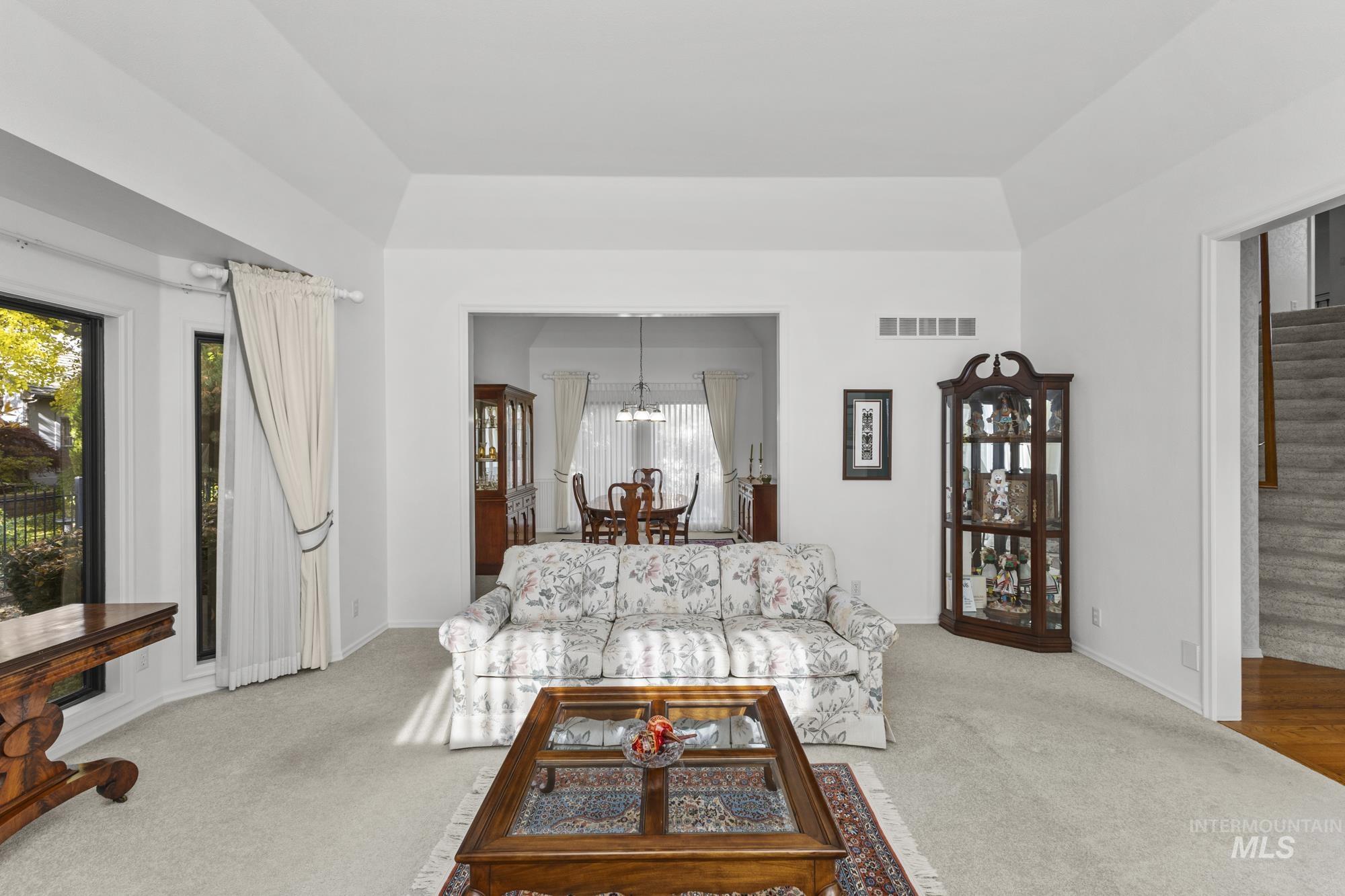 8550 W. Brookview Drive Property Photo 10