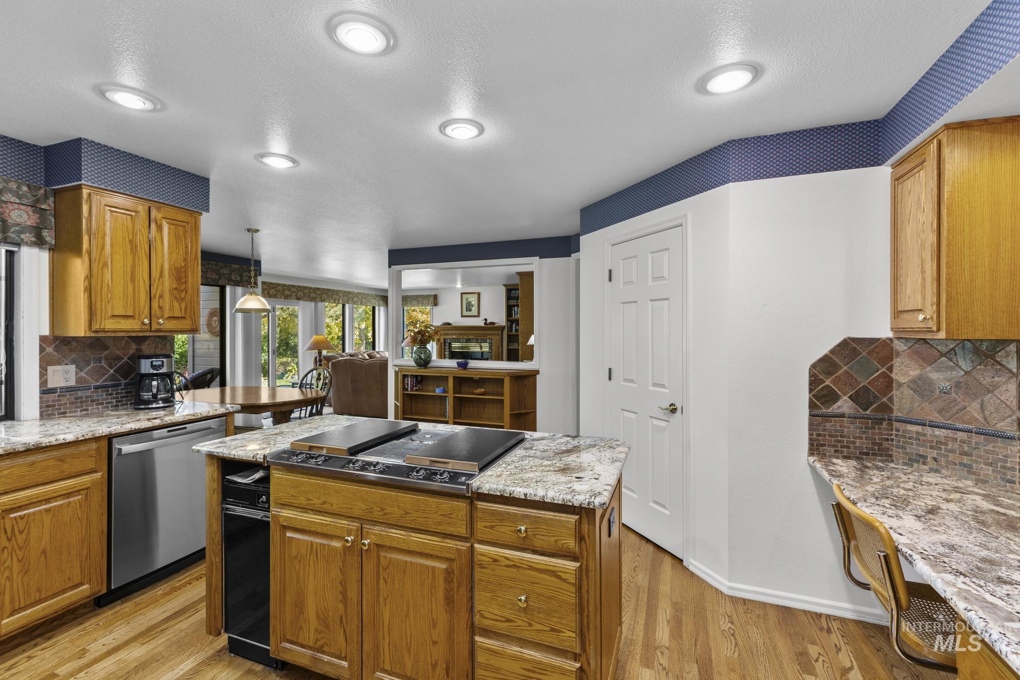 8550 W. Brookview Drive Property Photo 17