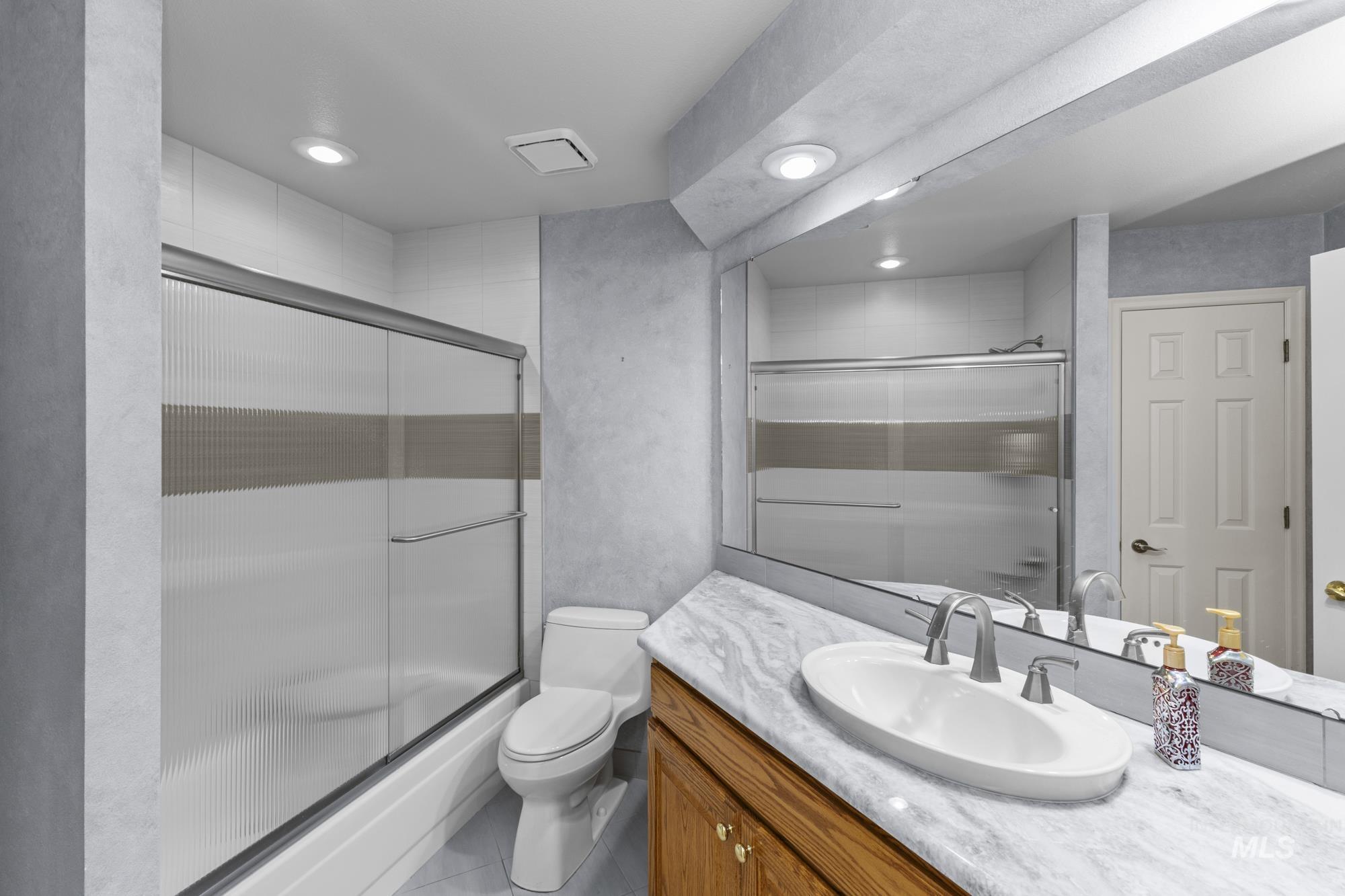 8550 W. Brookview Drive Property Photo 21