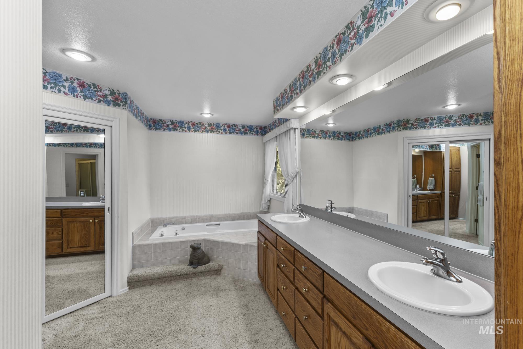 8550 W. Brookview Drive Property Photo 26