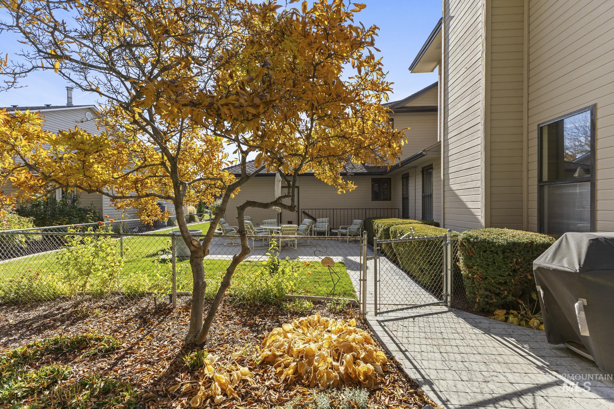 8550 W. Brookview Drive Property Photo 38