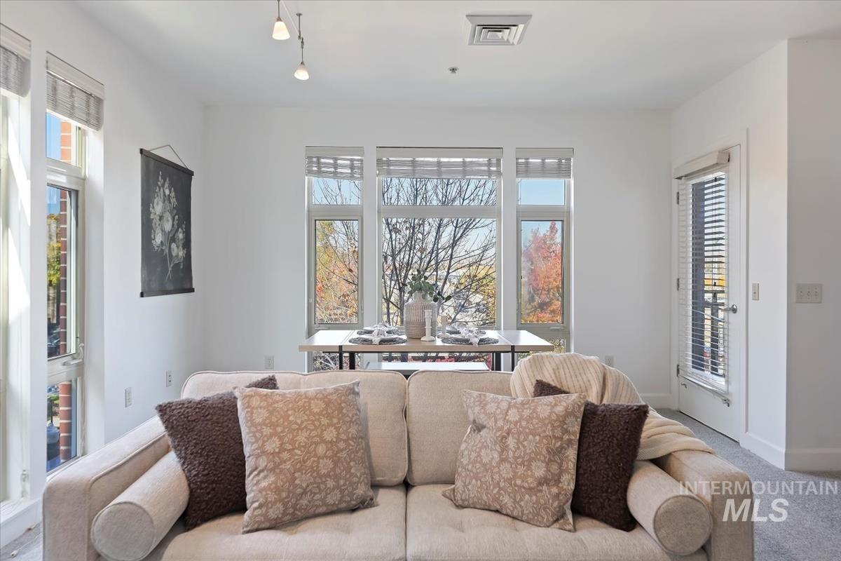 406 S 13th St Property Photo 14