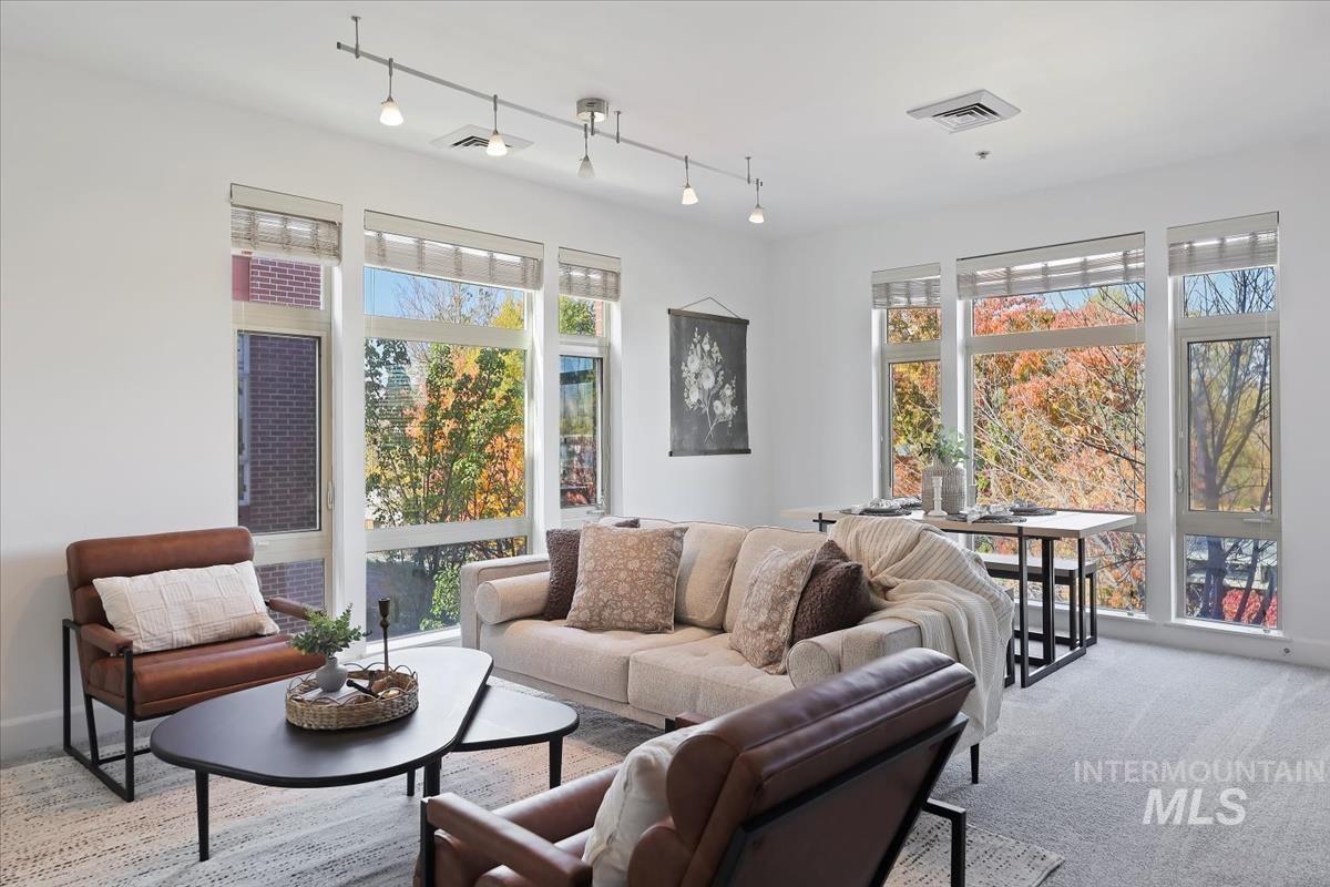 406 S 13th St Property Photo 15