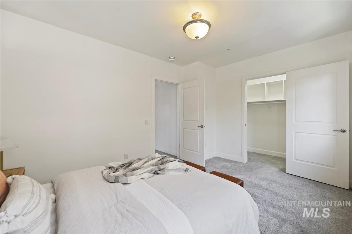 406 S 13th St Property Photo 21