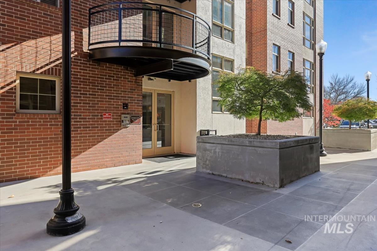 406 S 13th St Property Photo 28