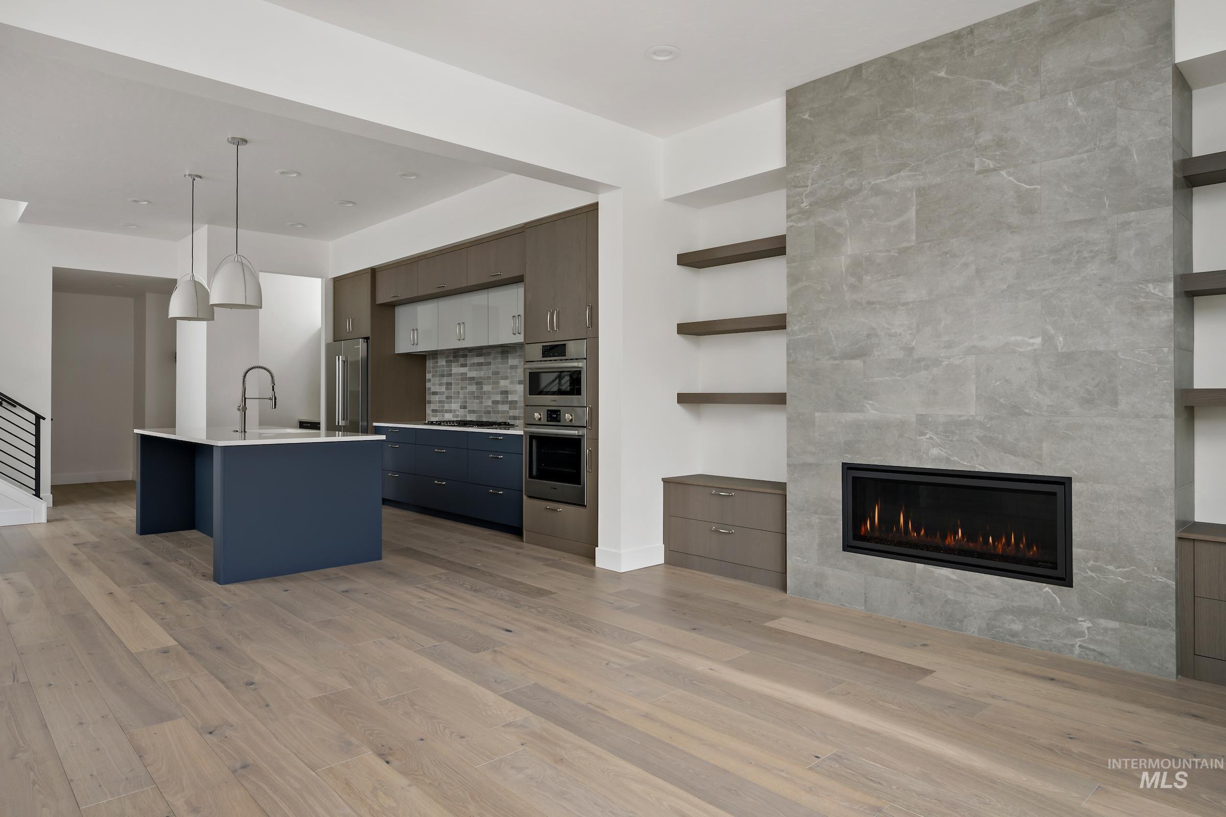 11725 N Rabbitbrush Way Property Photo 4