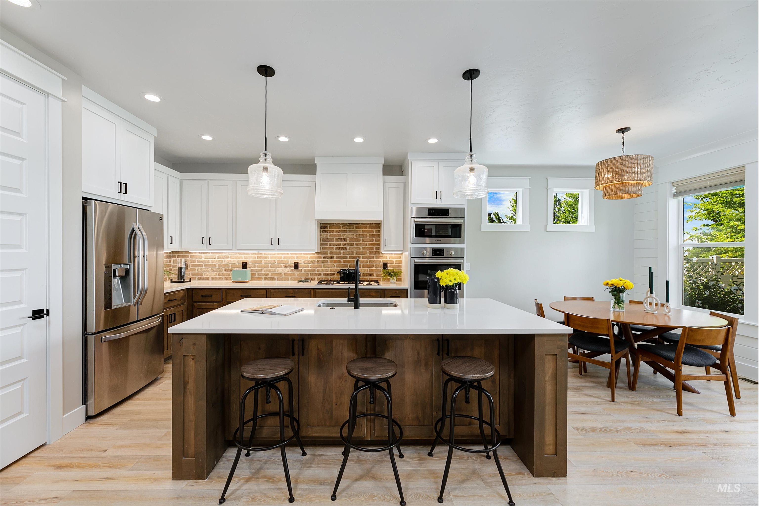 5463 N Exeter Way Property Photo 2