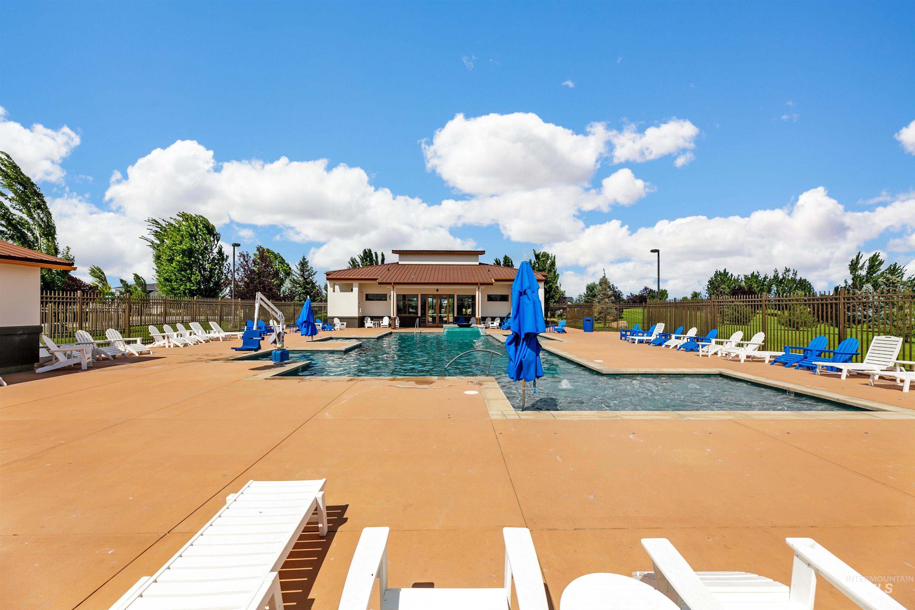 5463 N Exeter Way Property Photo 34