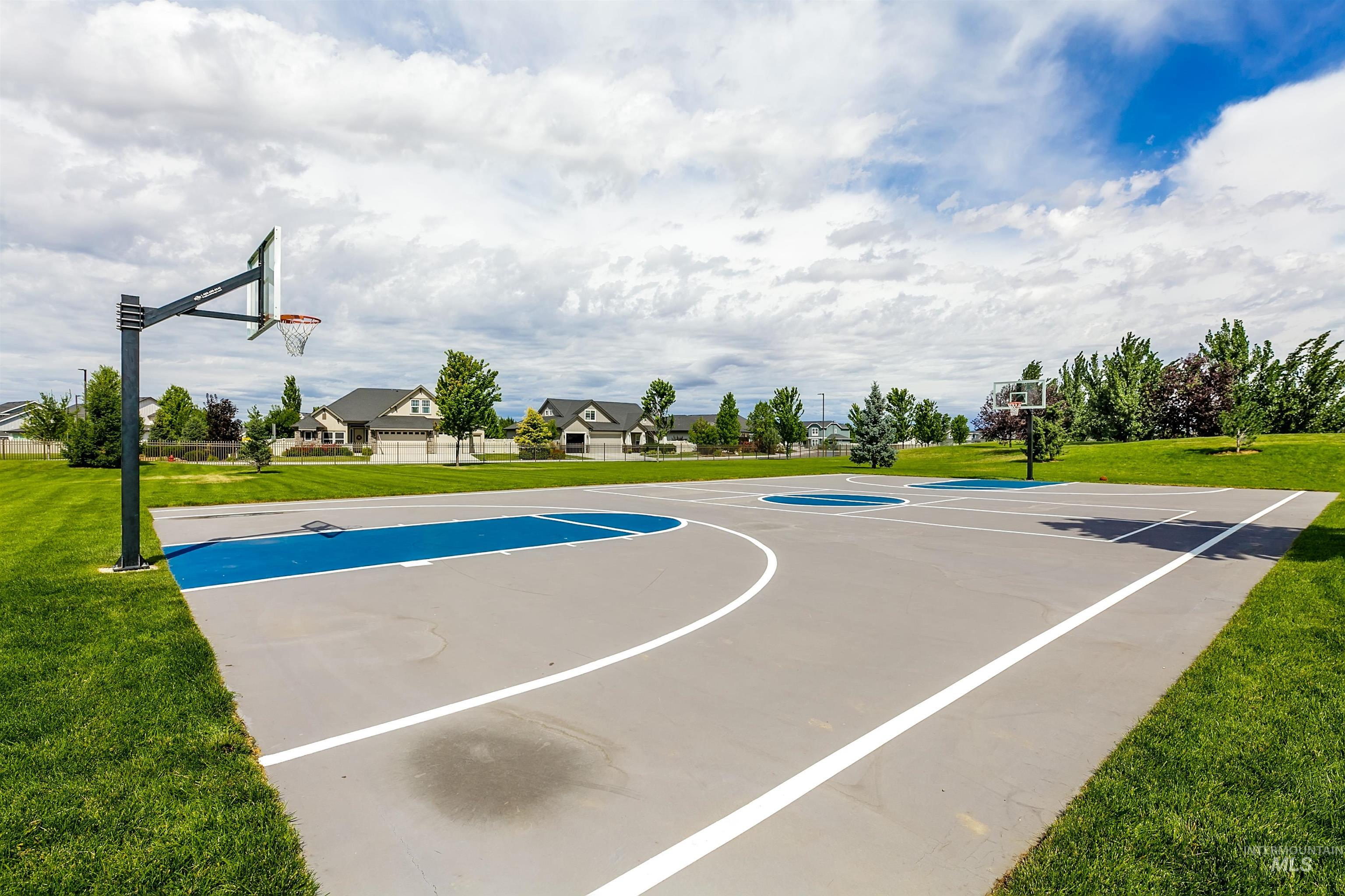 5463 N Exeter Way Property Photo 37