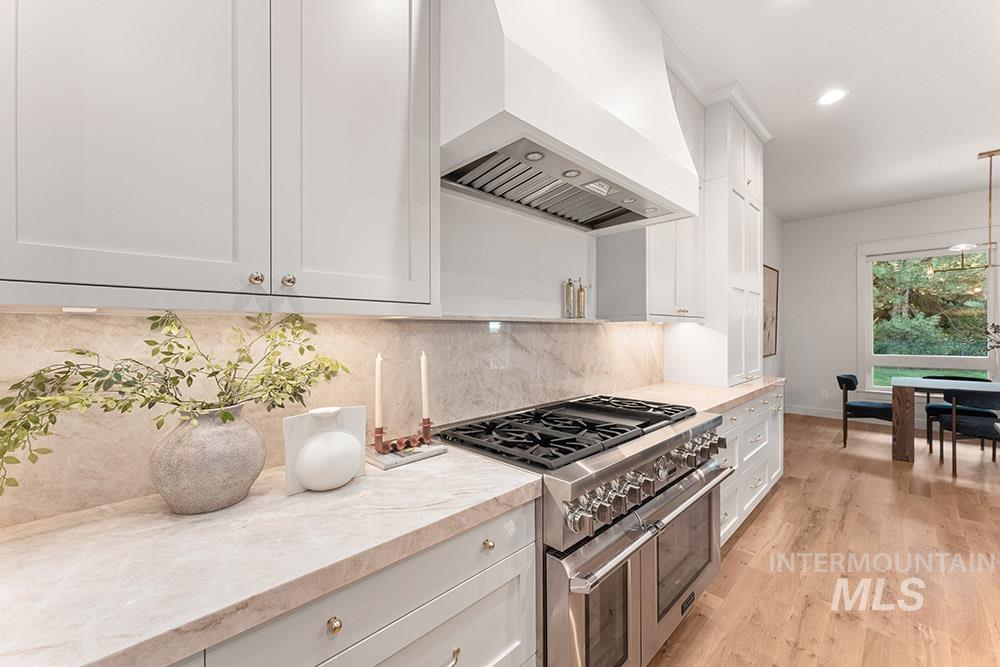 7207 N Pinseeker Pl Property Photo 9