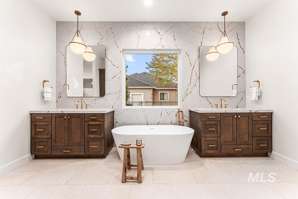 7207 N Pinseeker Pl Property Photo 15