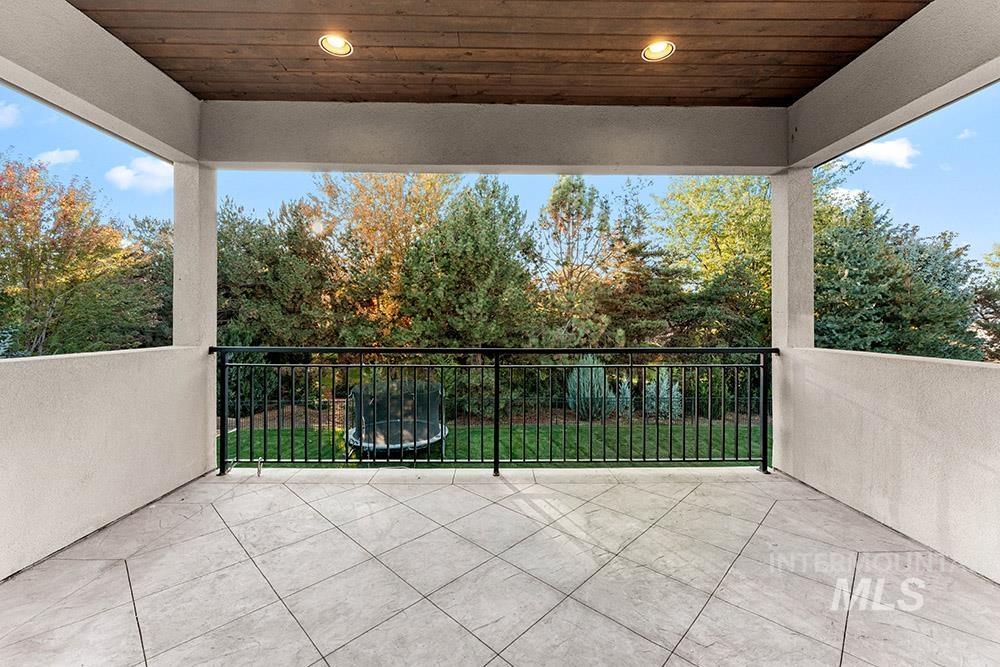 7207 N Pinseeker Pl Property Photo 22