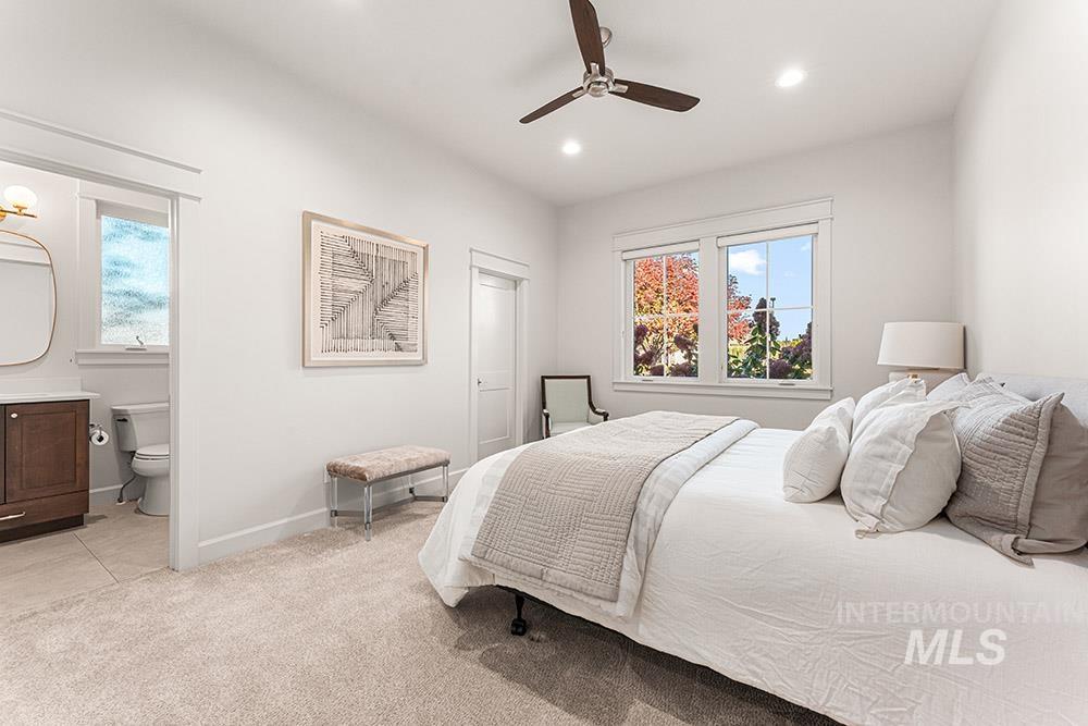 7207 N Pinseeker Pl Property Photo 28