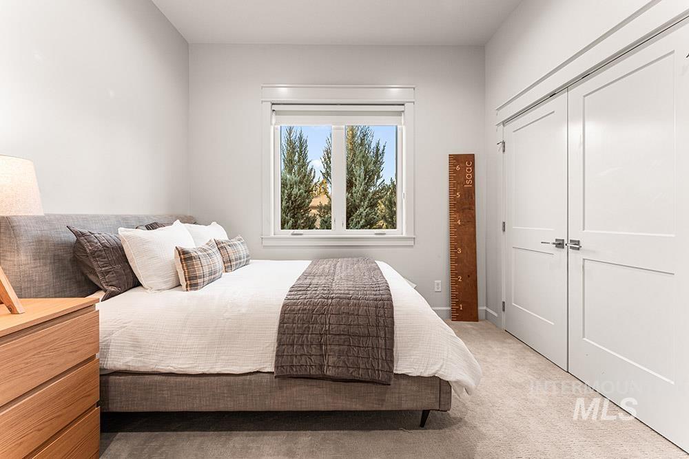 7207 N Pinseeker Pl Property Photo 31