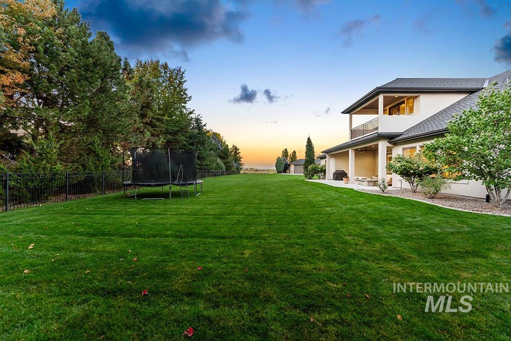 7207 N Pinseeker Pl Property Photo 39