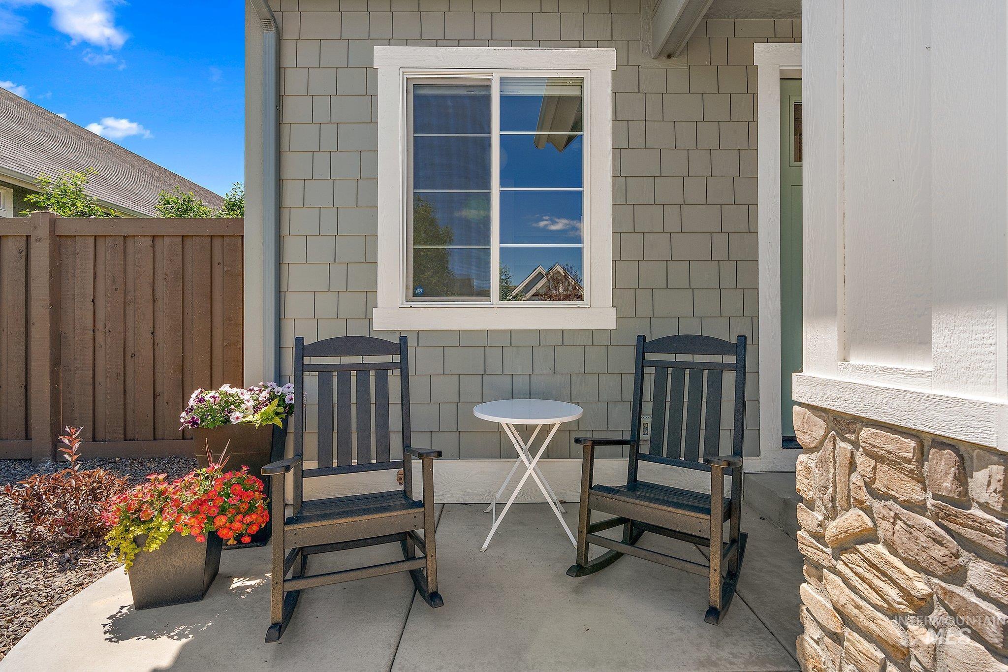 3421 W Hidden Springs Dr Property Photo 2