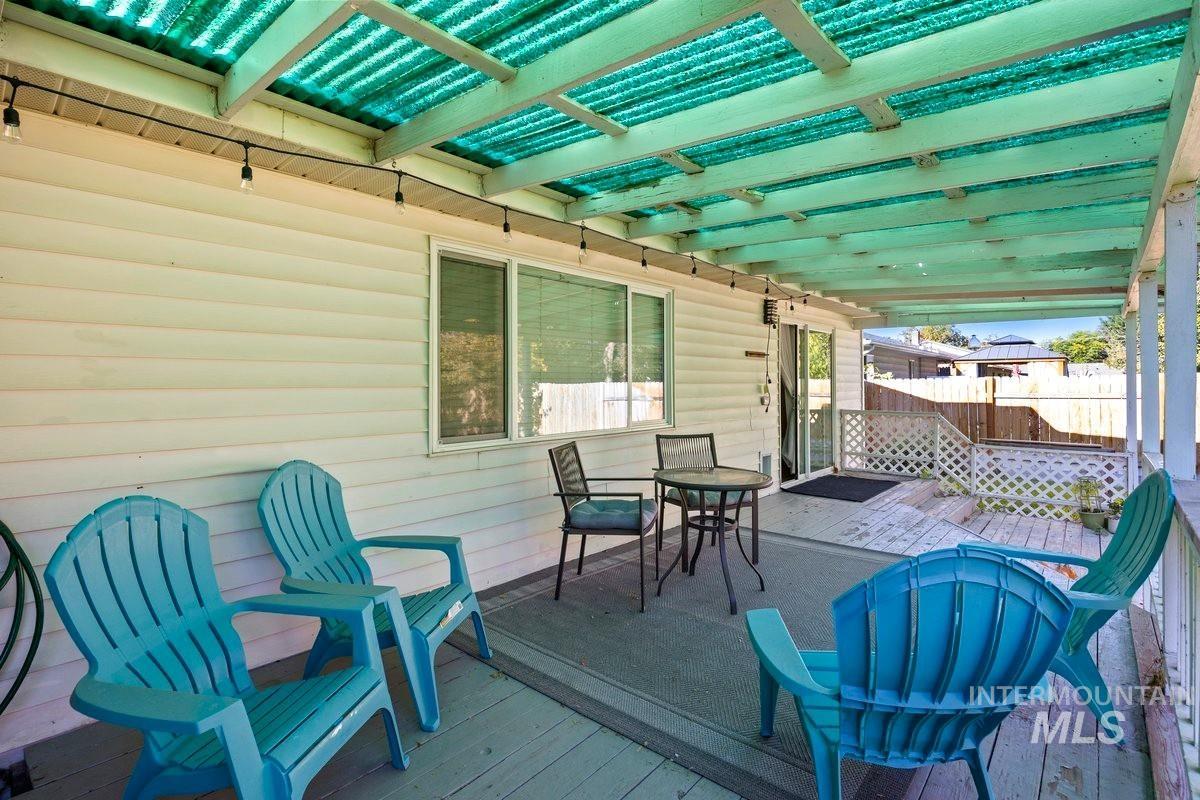 350 Crestview Dr Property Photo 29