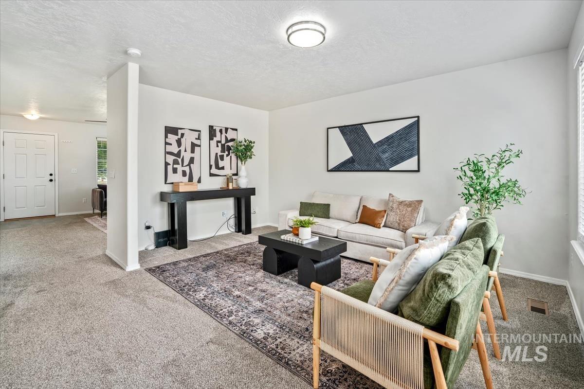 11676 Stockbridge Way Property Photo 7