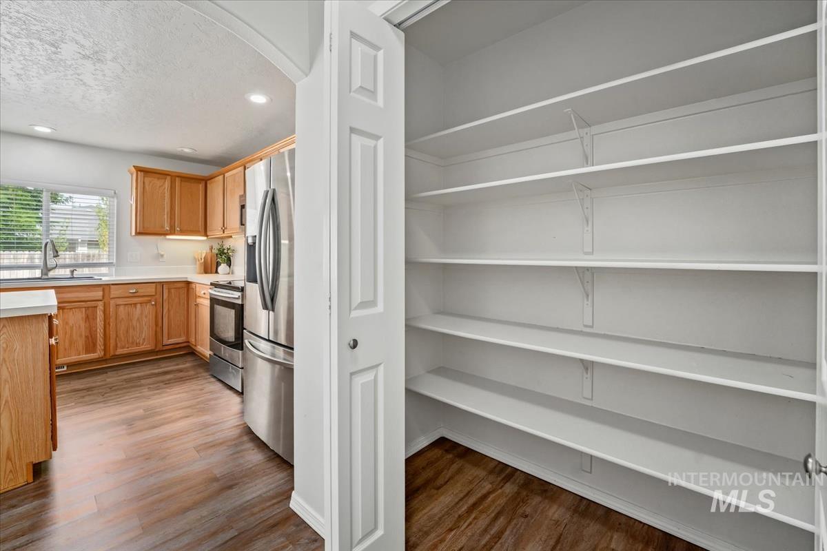 11676 Stockbridge Way Property Photo 16