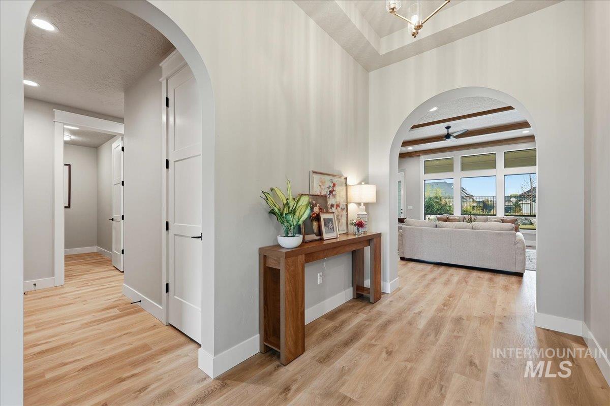 6862 E Chicken Hawk Loop Property Photo 3