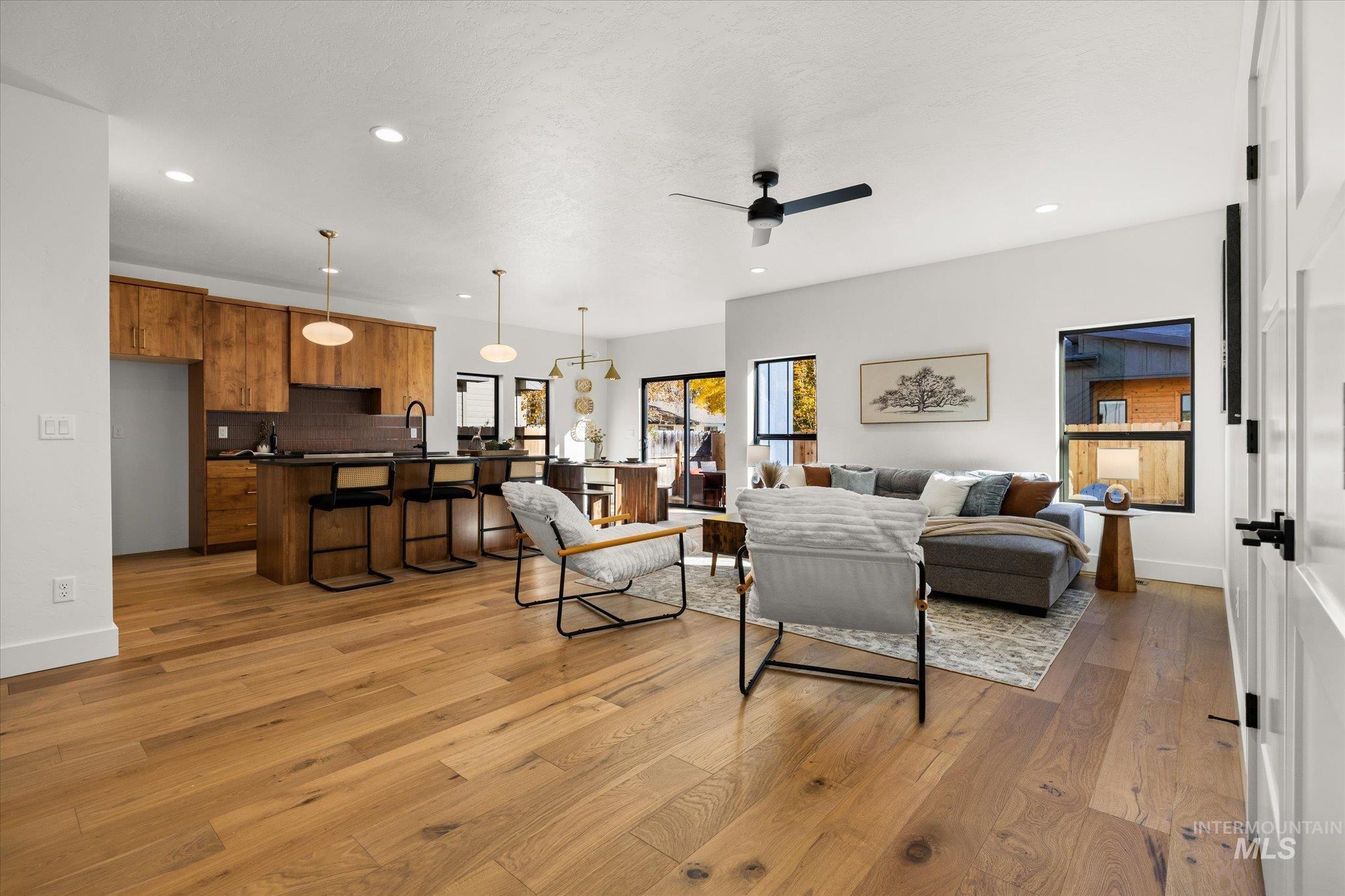 916 S Roosevelt St Property Photo 11