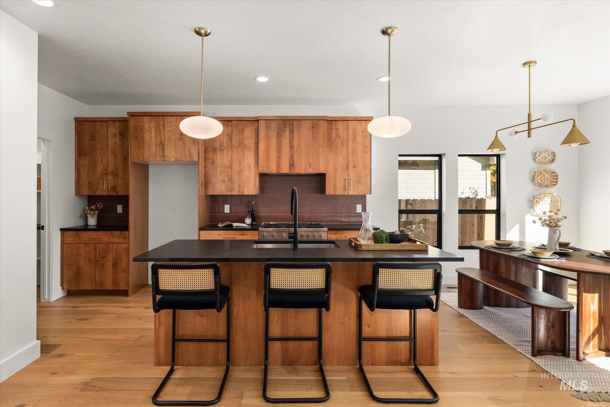 916 S Roosevelt St Property Photo 12