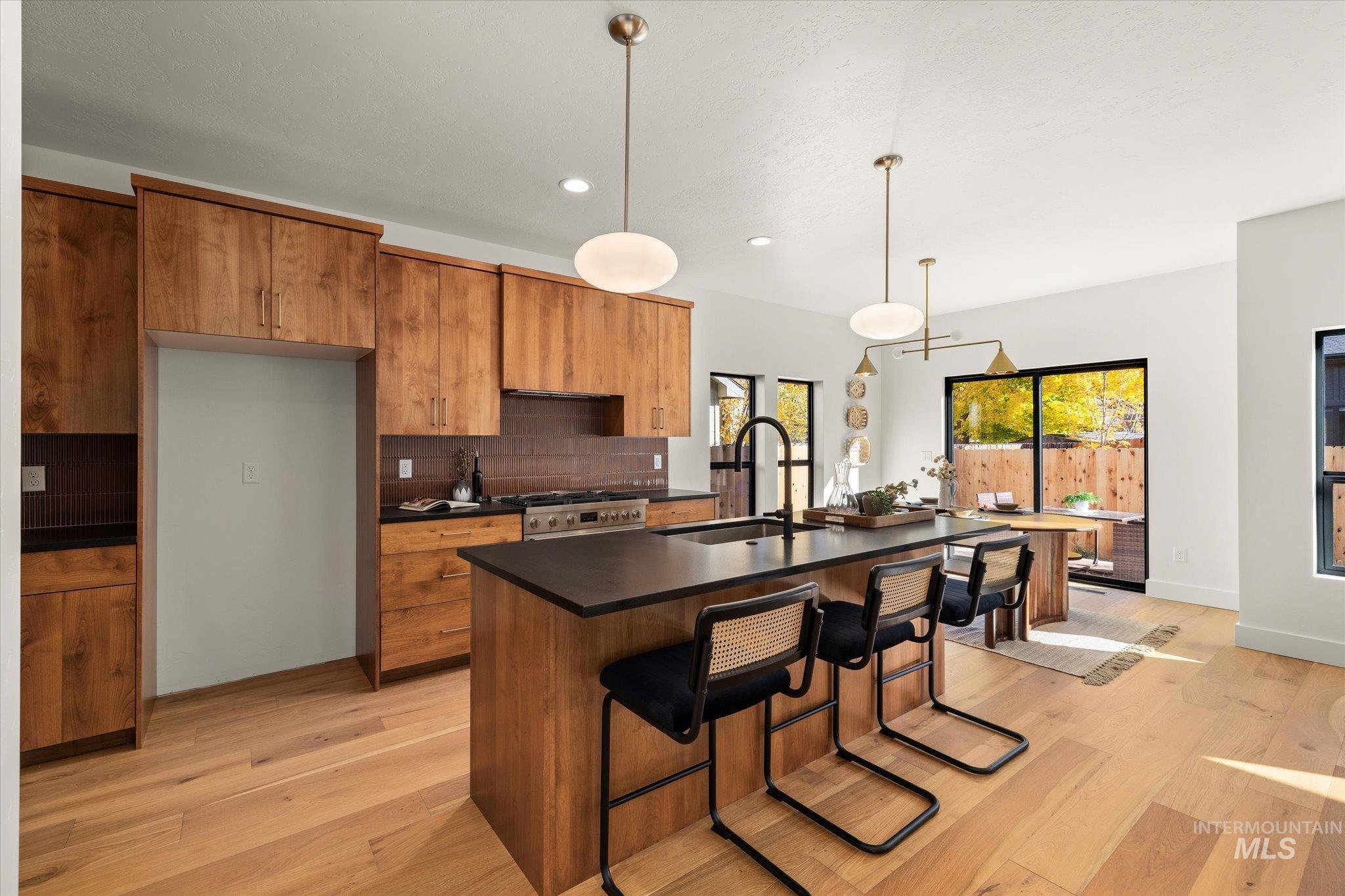 916 S Roosevelt St Property Photo 13