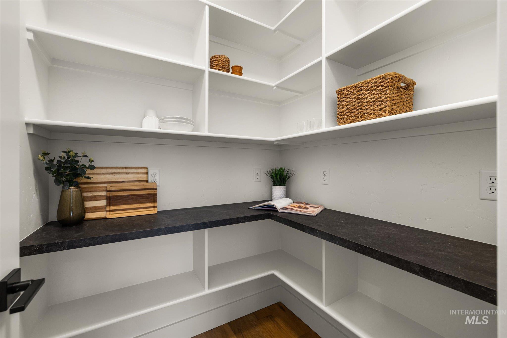 916 S Roosevelt St Property Photo 18