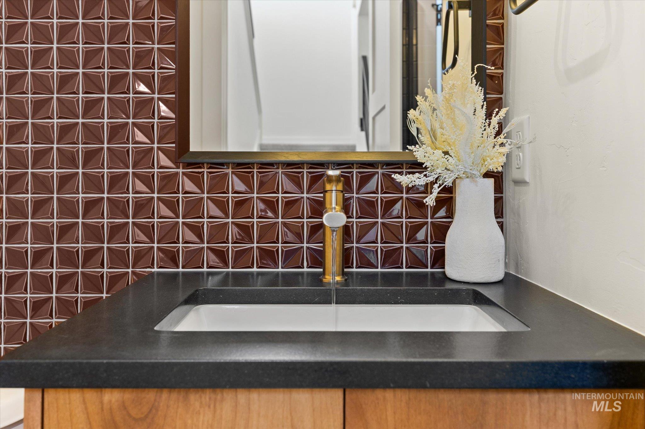 916 S Roosevelt St Property Photo 28