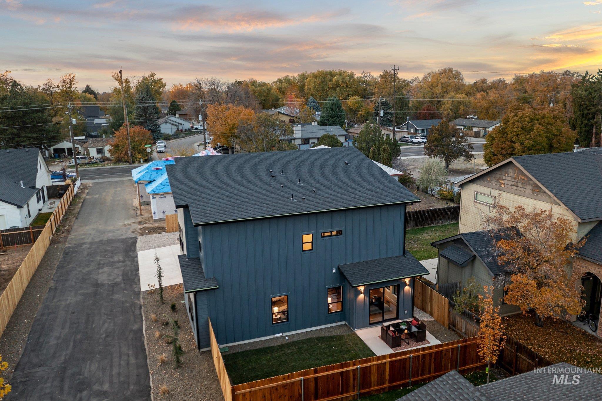 916 S Roosevelt St Property Photo 46