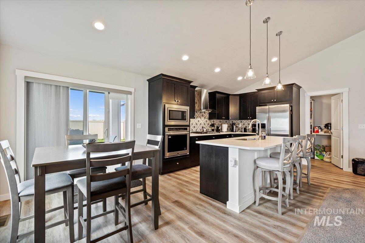 1211 Mahogany St Property Photo 9