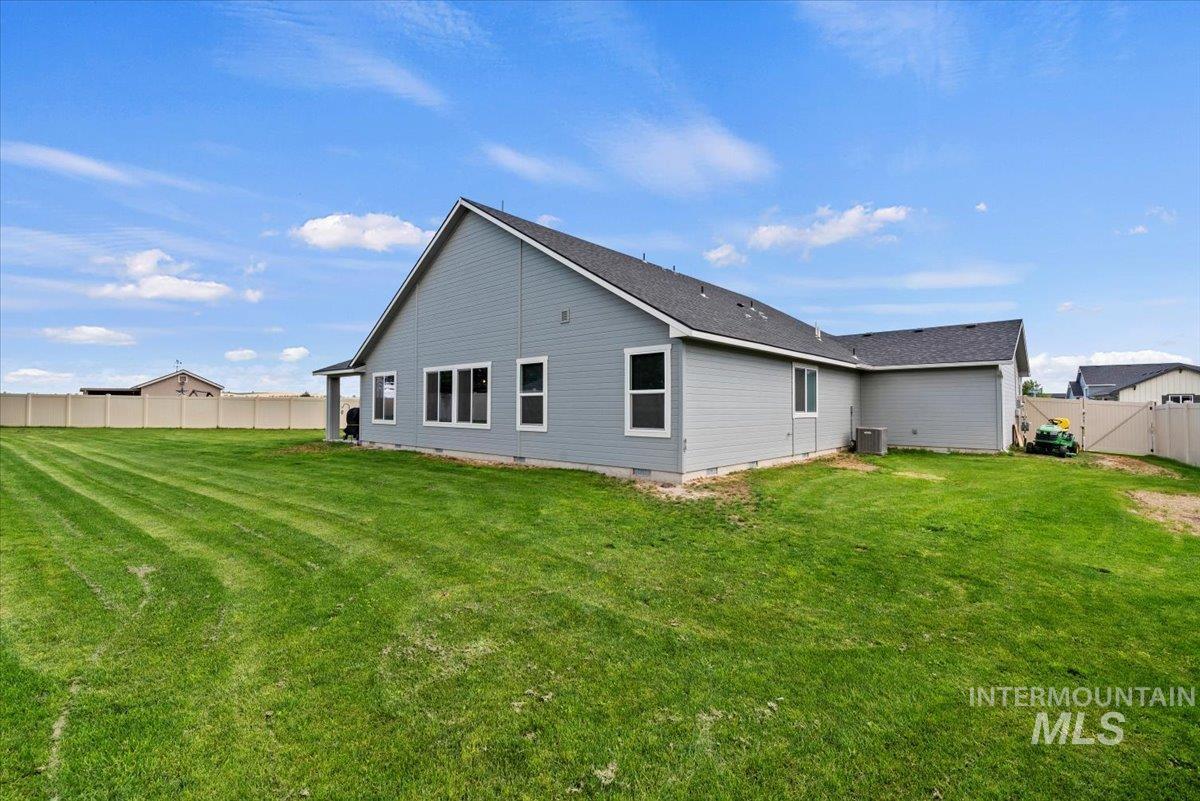 1211 Mahogany St Property Photo 30