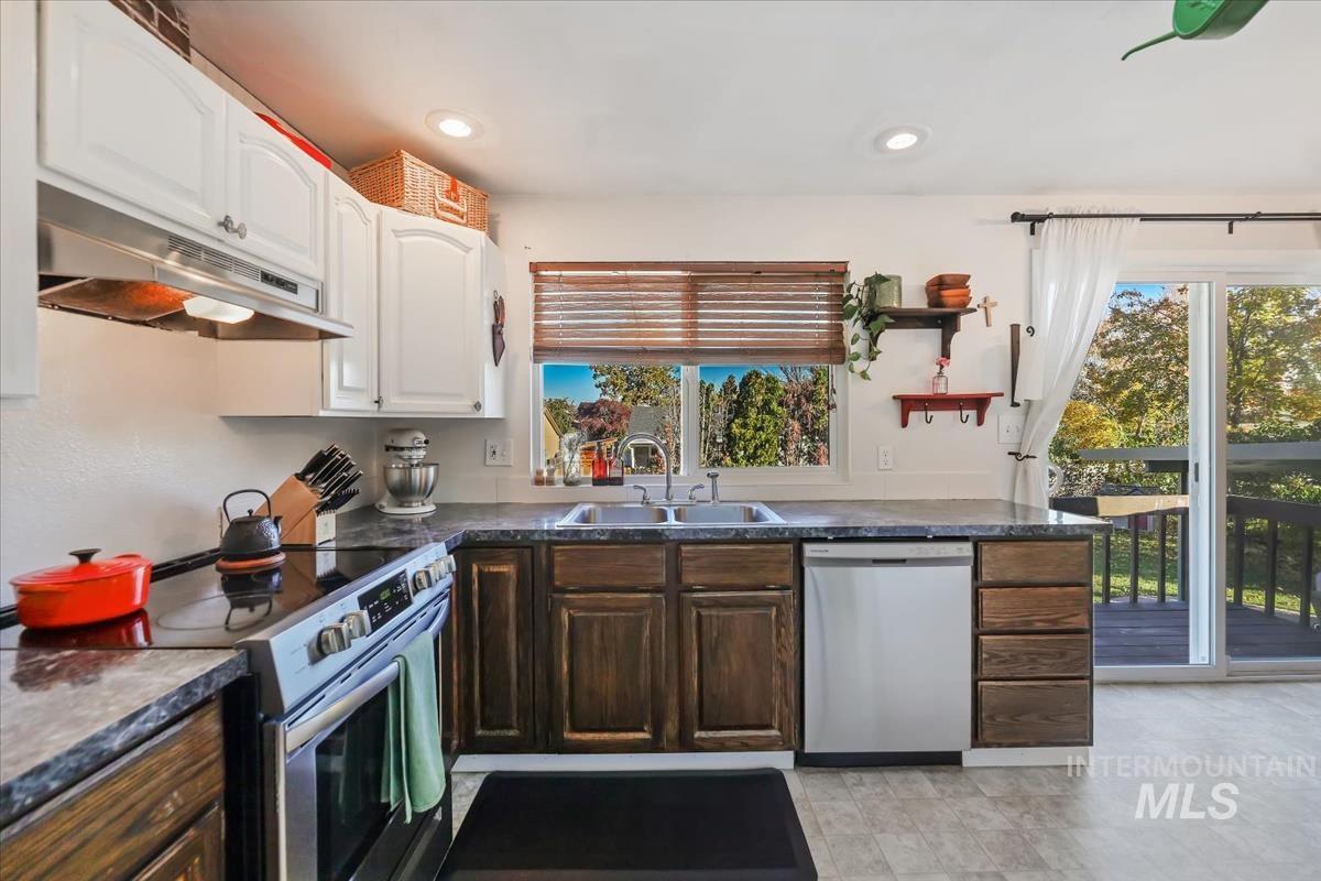 1424 W Kingswood Ave Property Photo 10