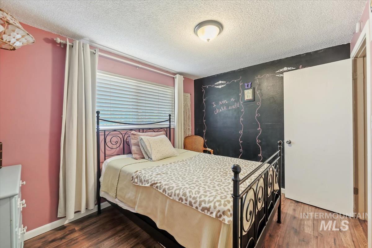 1424 W Kingswood Ave Property Photo 17