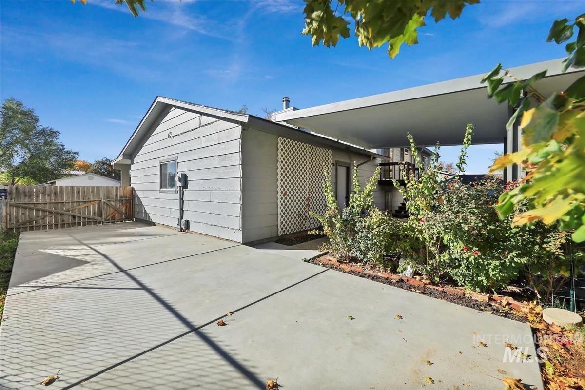 1424 W Kingswood Ave Property Photo 37