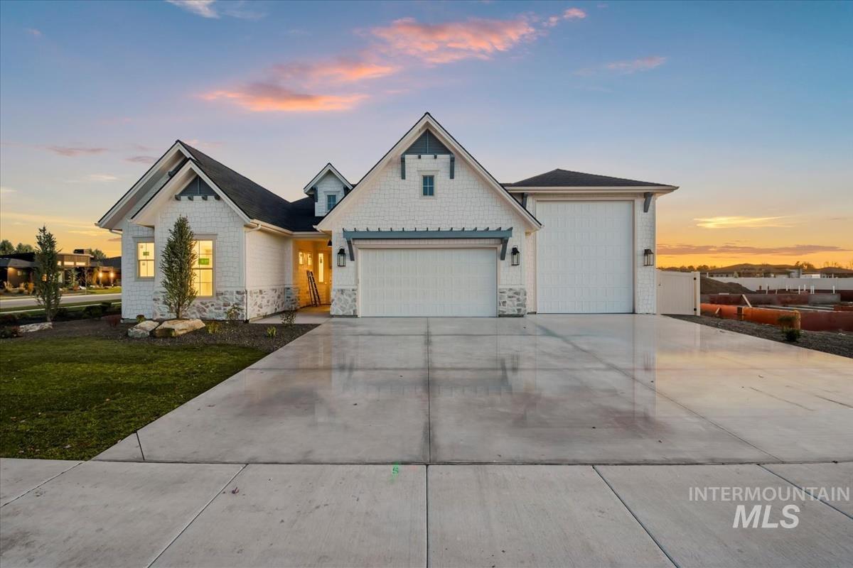 3323 W Golden Barrel St. Property Photo 1