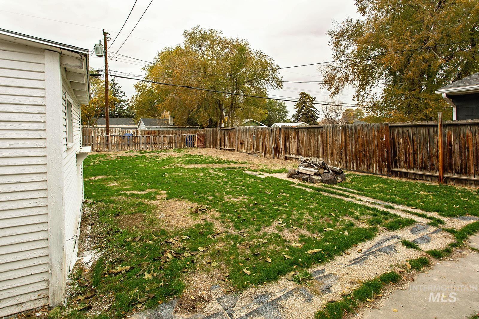 319 Jackson St Property Photo 19