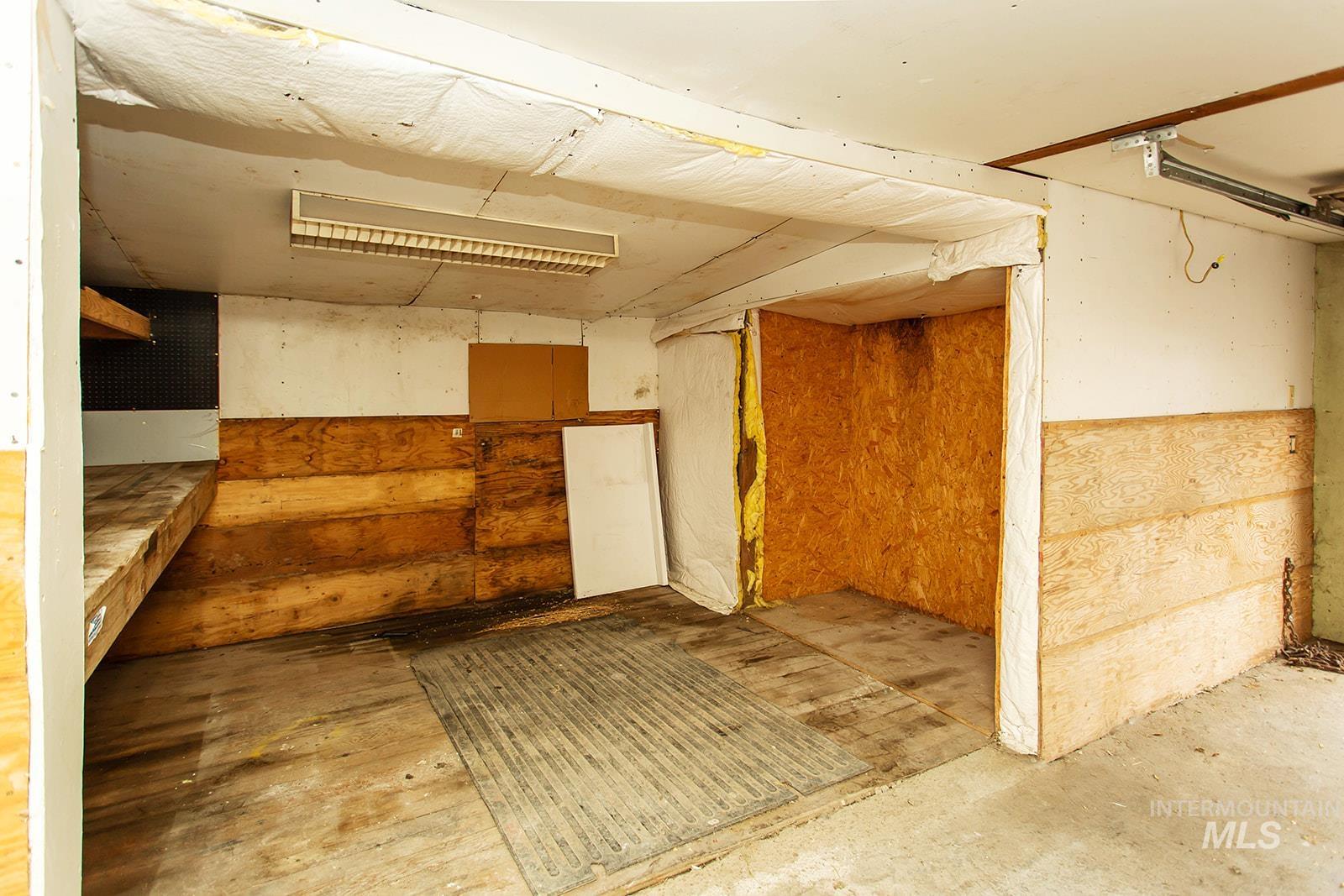 319 Jackson St Property Photo 30