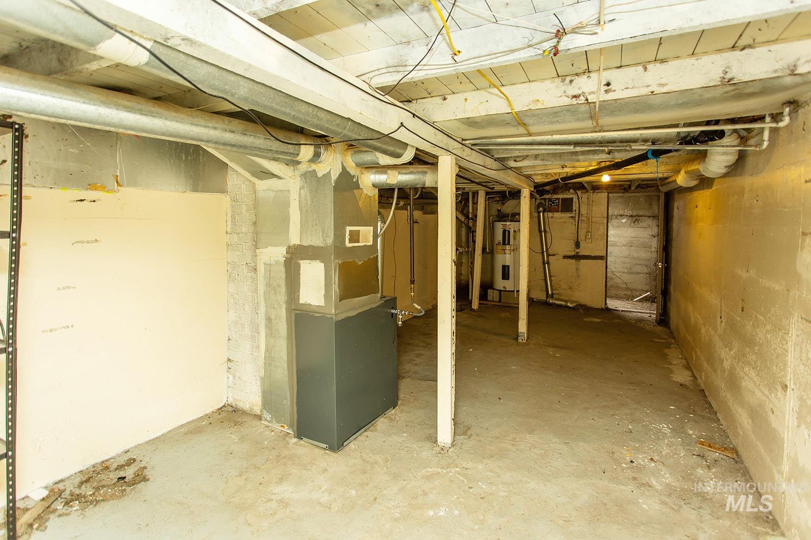 319 Jackson St Property Photo 33