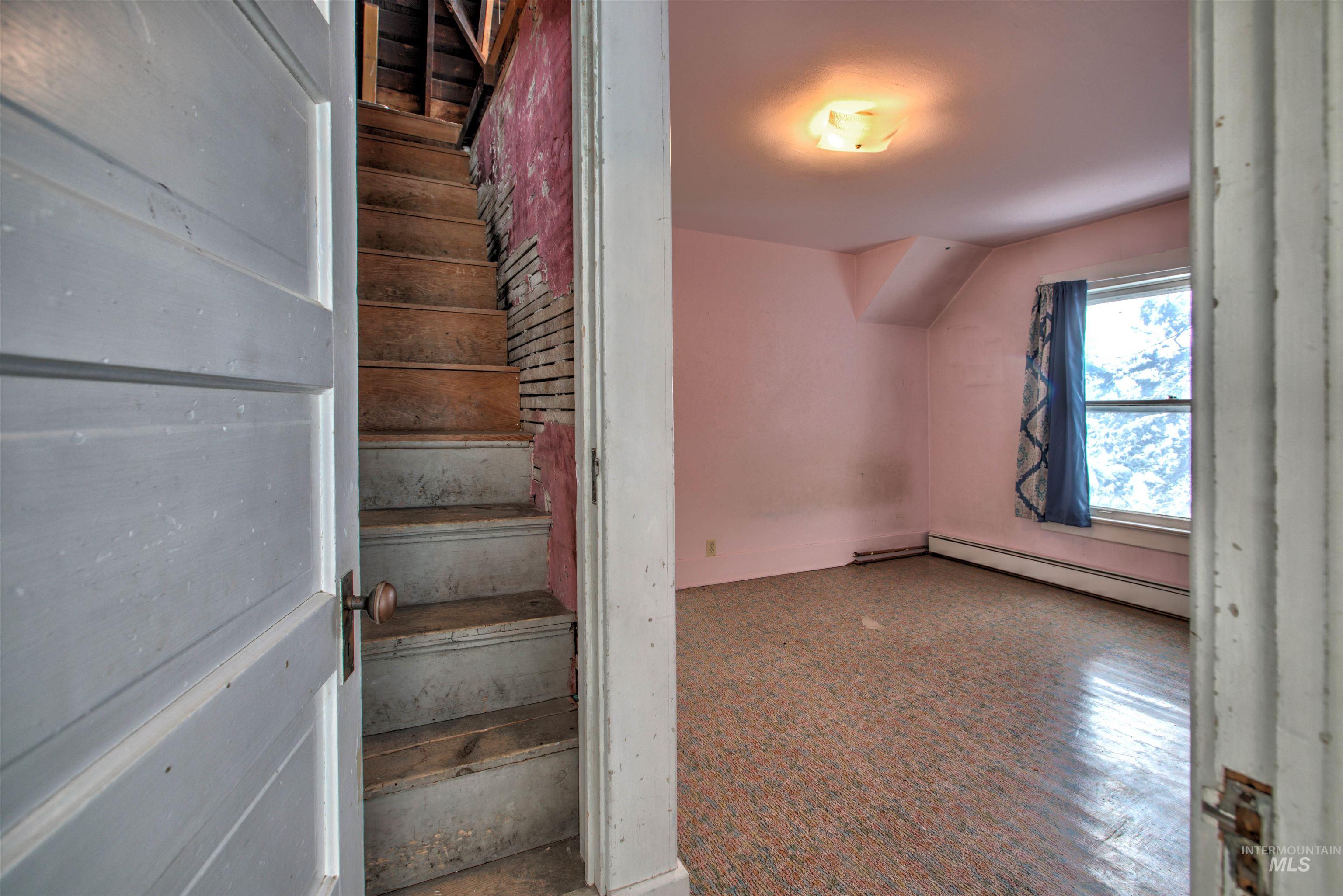 601 1st Ave East Property Photo 23