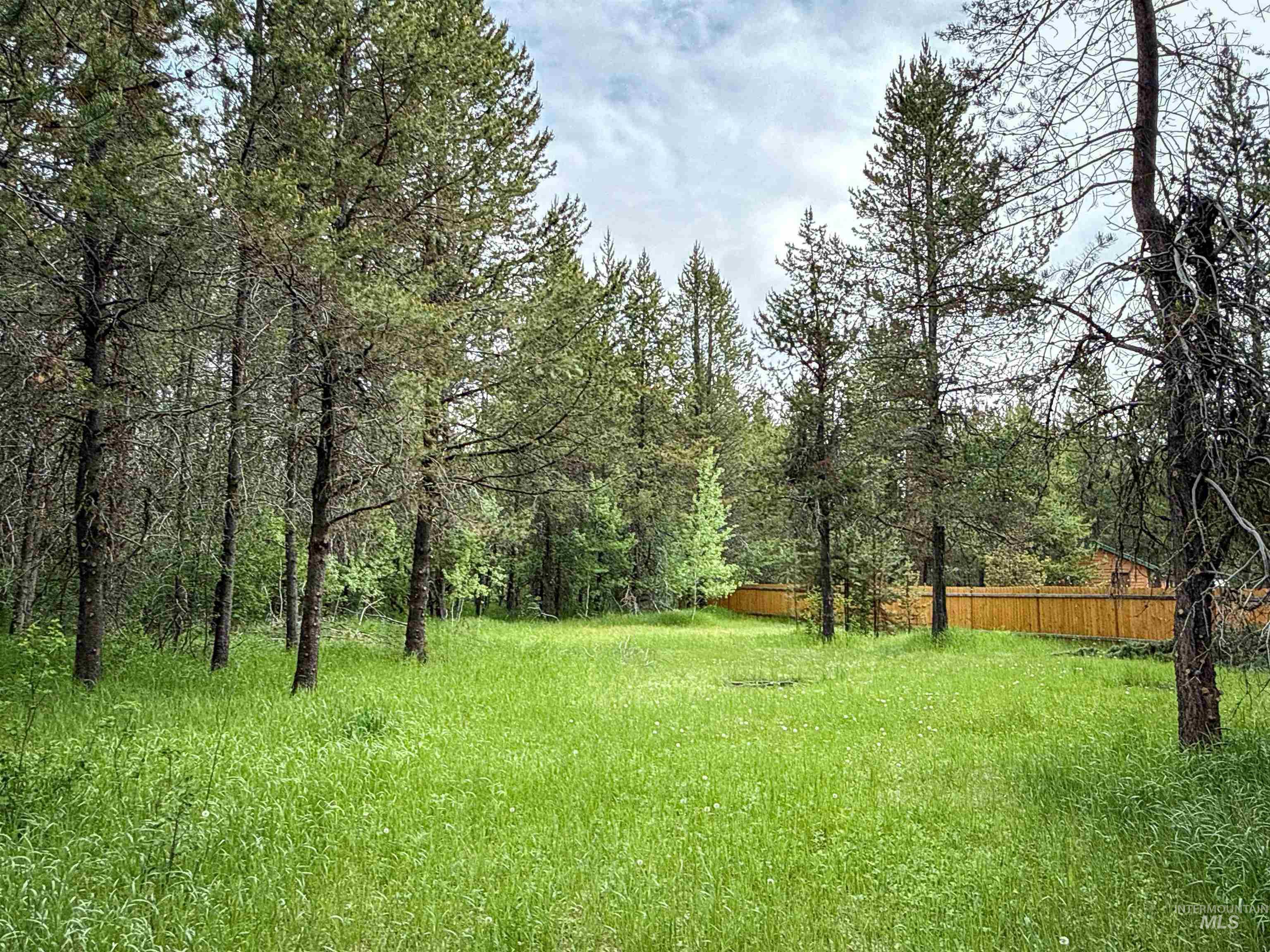 118 Westwind Ln Property Photo 1