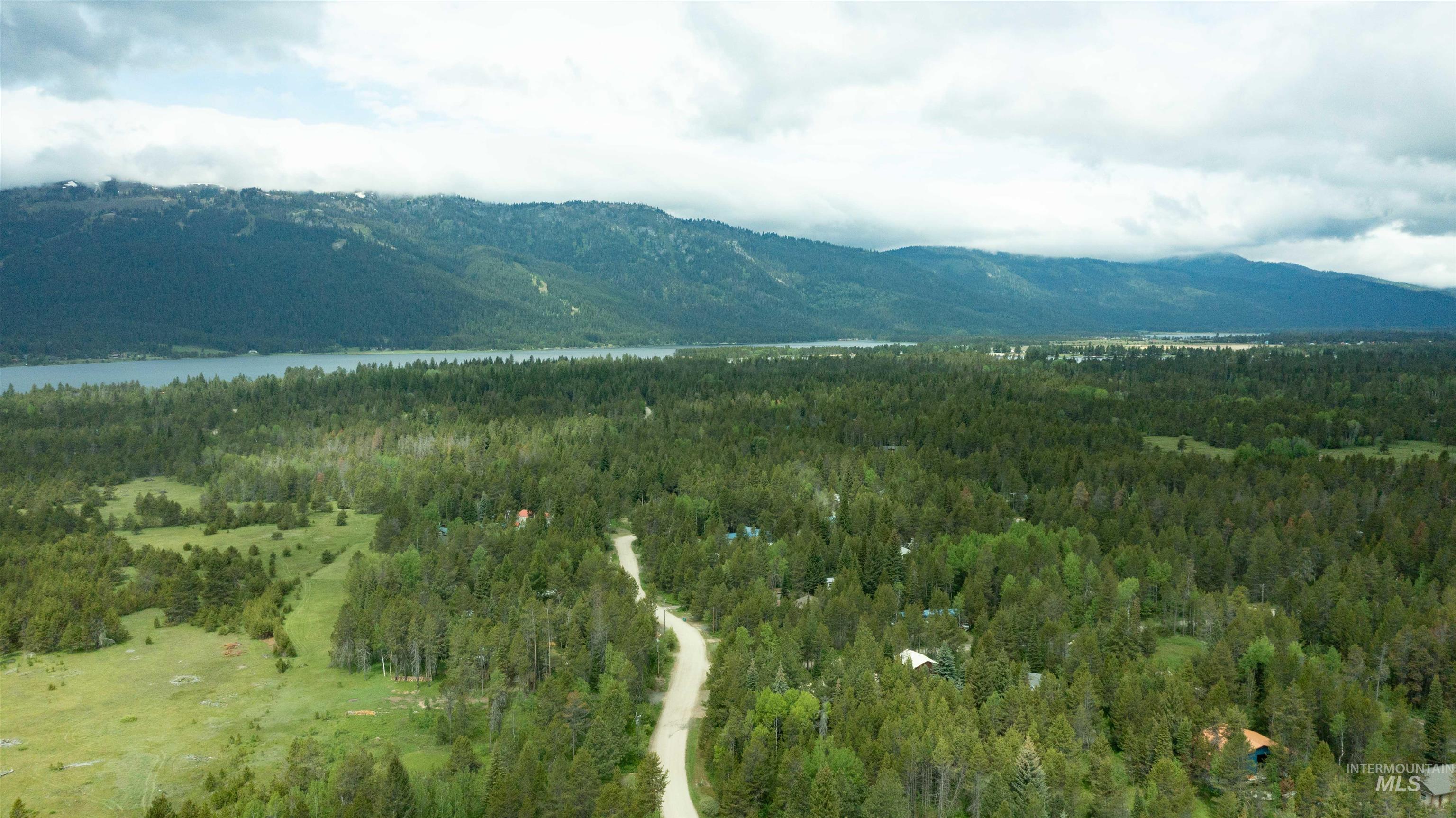 118 Westwind Ln Property Photo 26