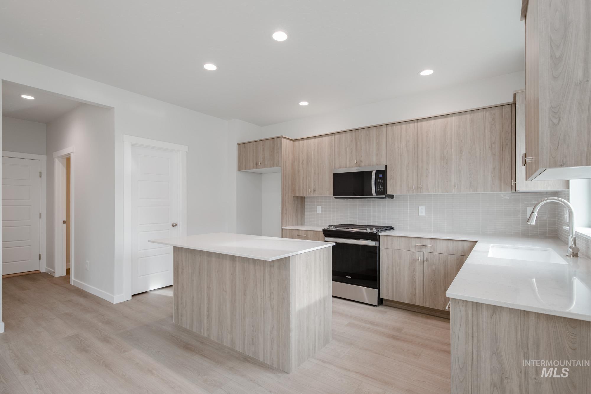 10575 W Teratai St Property Photo 6