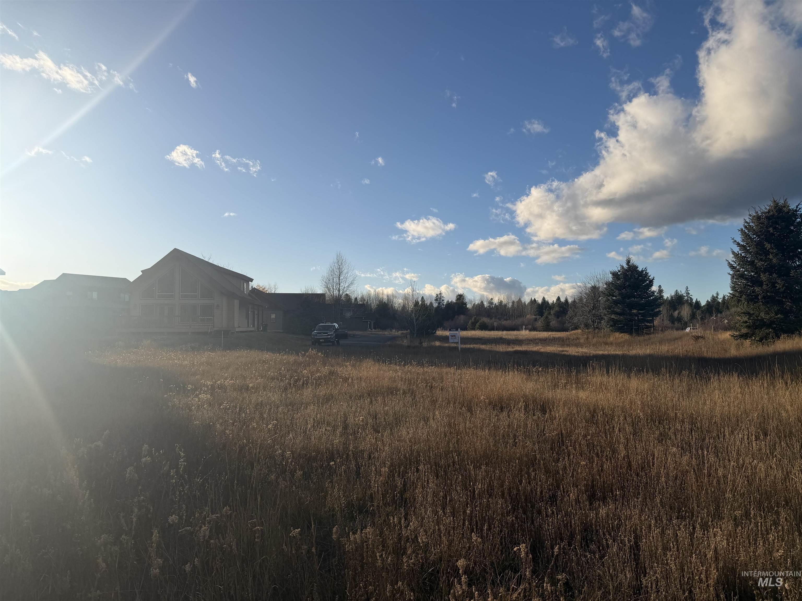 1643 Ginney Way Property Photo 10