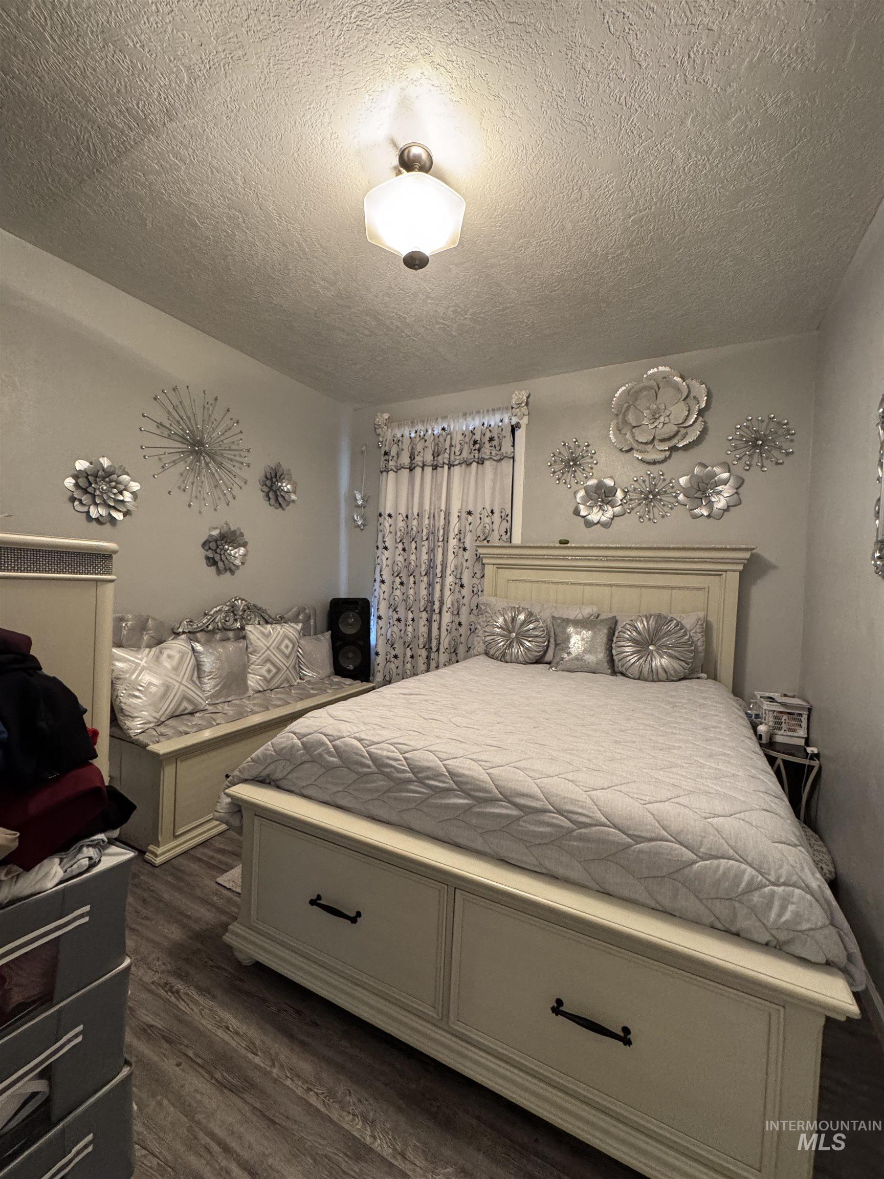 1221 Overland Avenue Property Photo 21