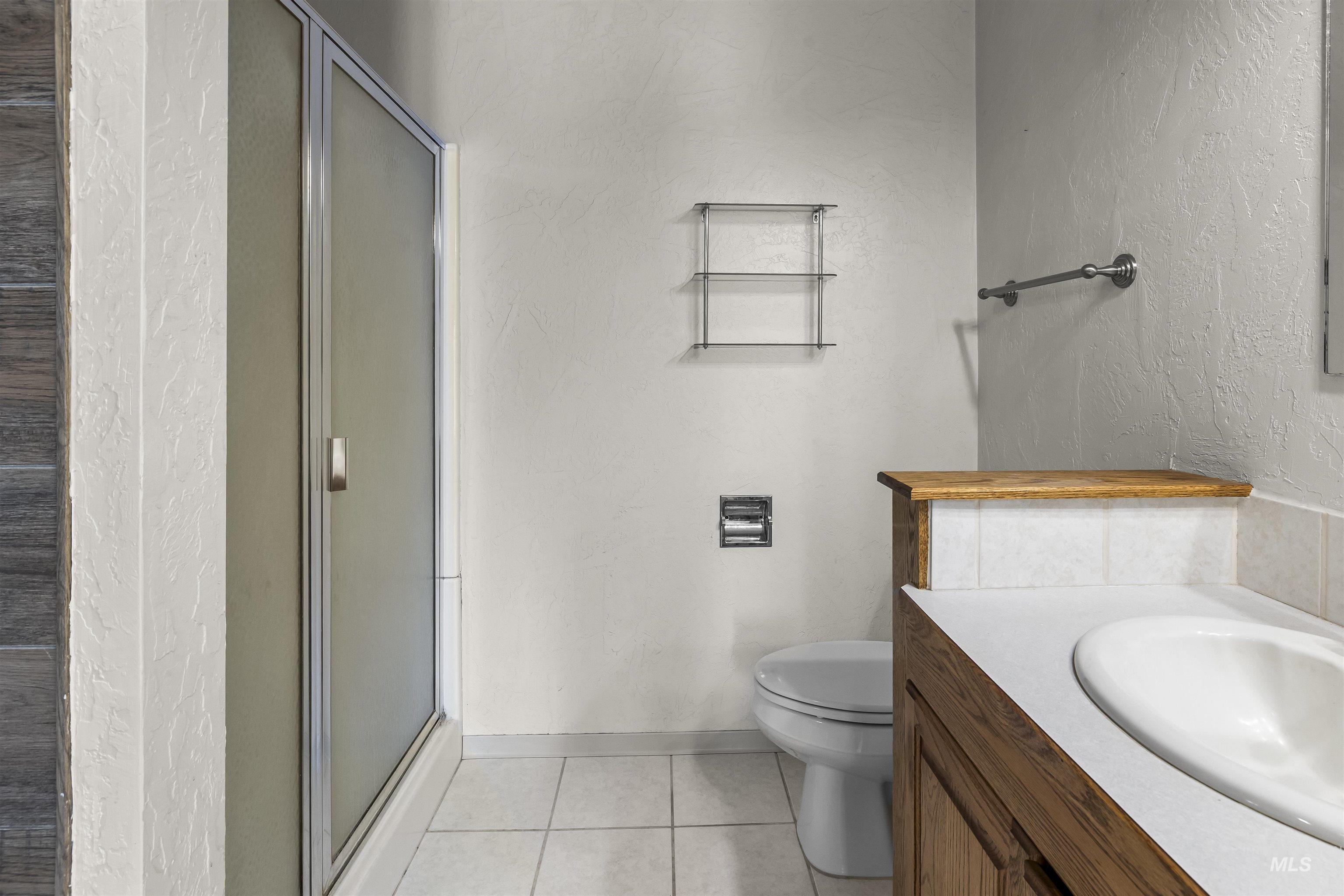 410 Junction Property Photo 14