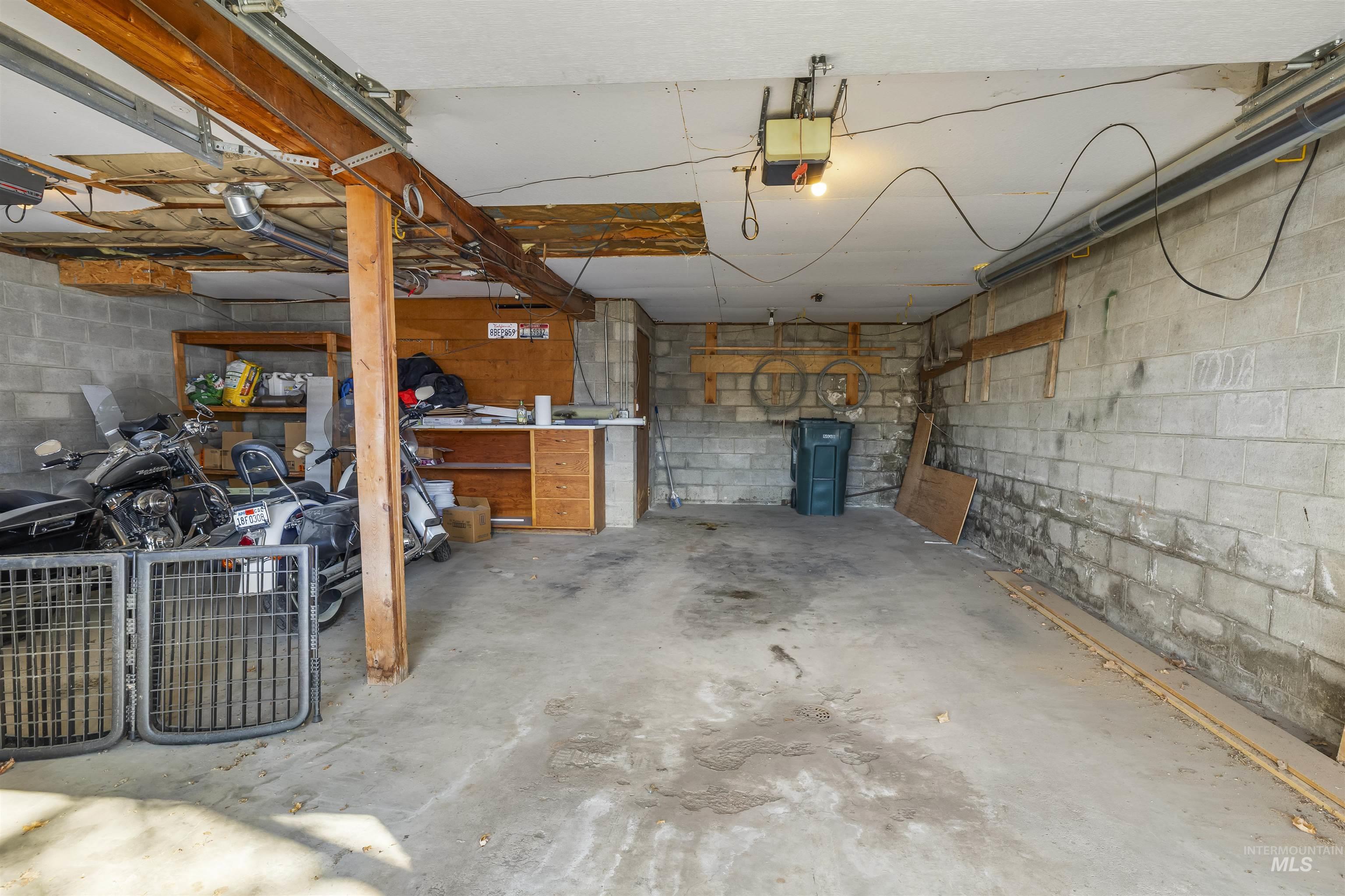 410 Junction Property Photo 29
