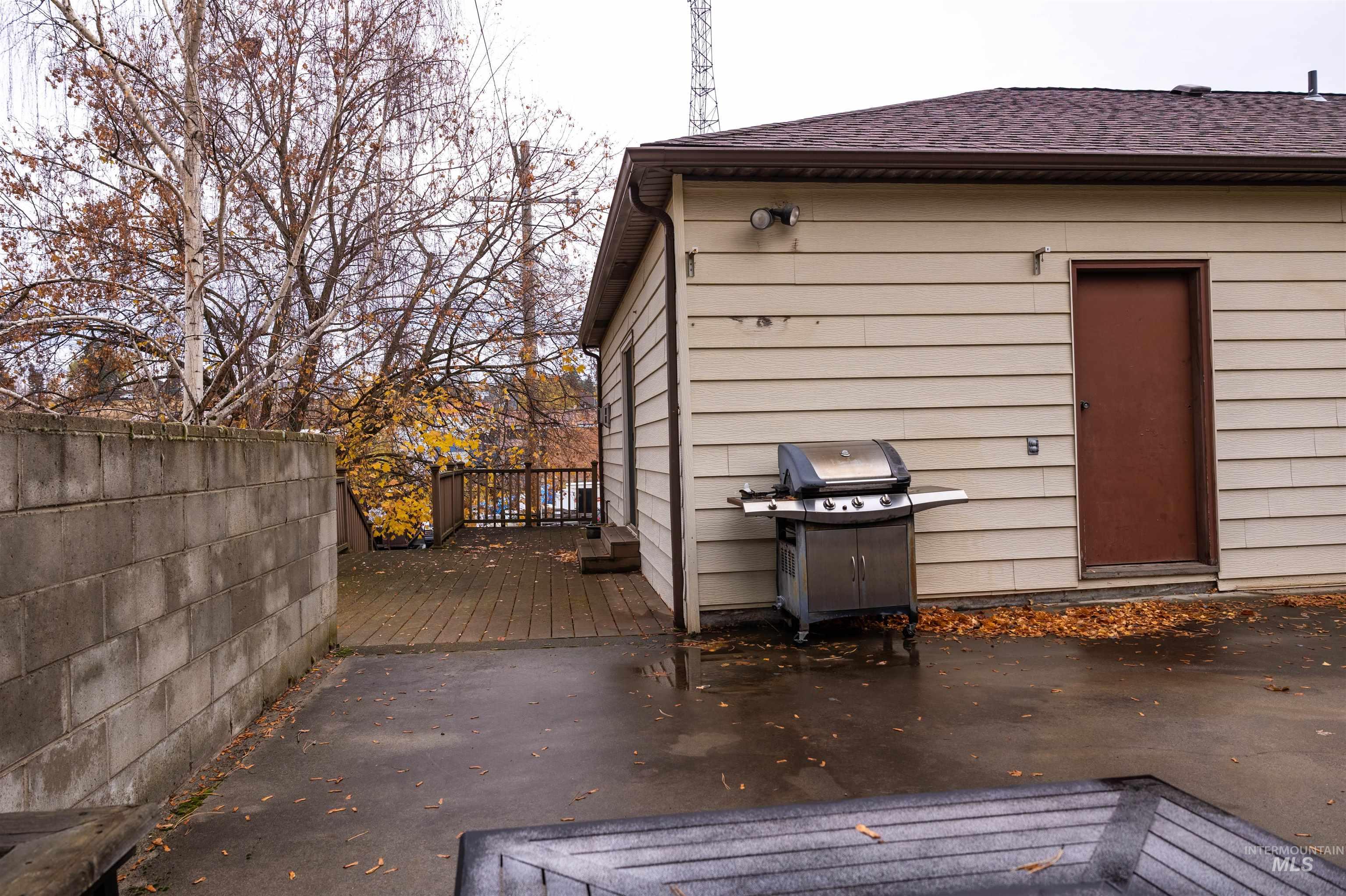 410 Junction Property Photo 37