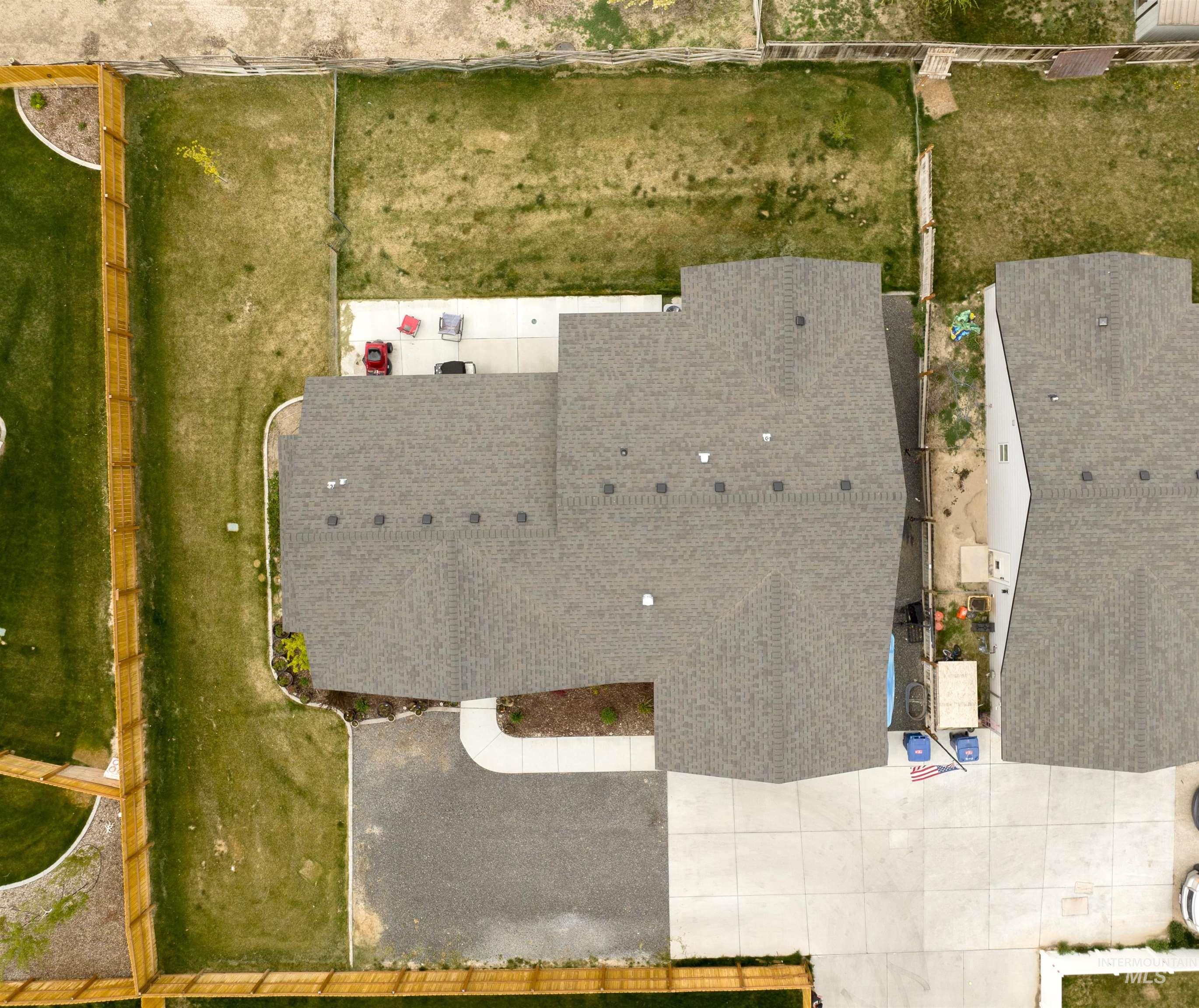 808 Adell Ave Property Photo 15