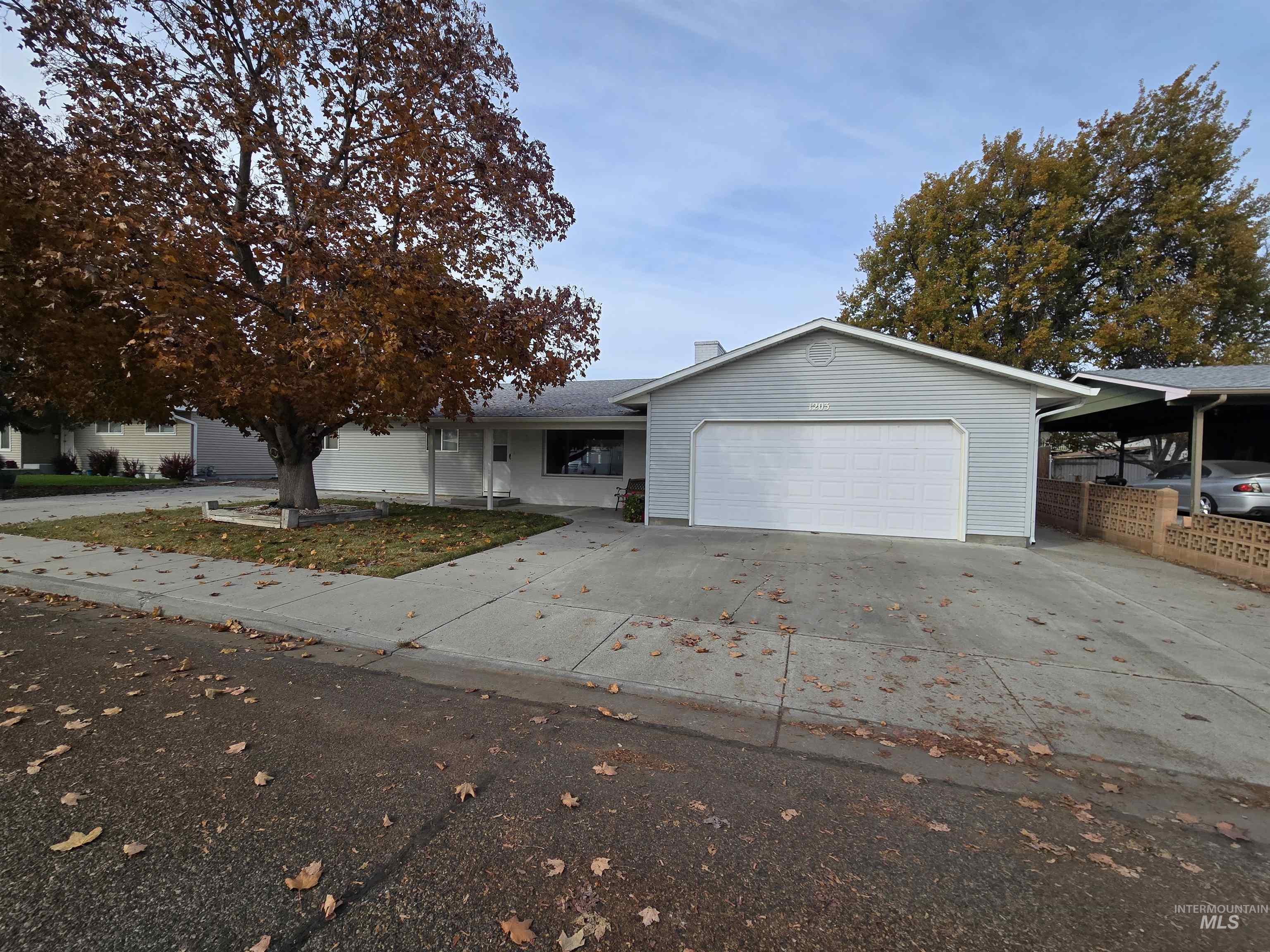 1203 Sears Dr. Property Photo 1